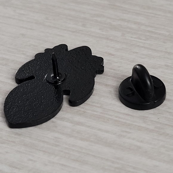 TOOK OFF Rocket And Stars Enamel Pin - Picture 5 of 11